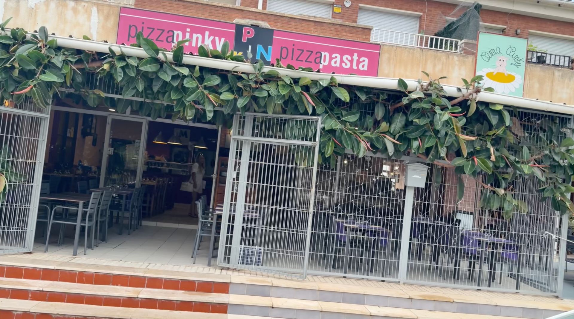 ++ Übernahme / Traspaso Pizzeria-Restaurant in Top-Lage – Miami Platja ++ - Image 1